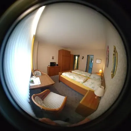 Bed & Breakfast Garni Lerche 3*