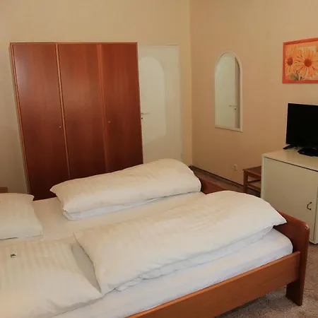 Bed & Breakfast Garni Lerche