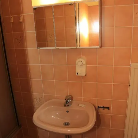 Garni Lerche Bed & Breakfast 3*