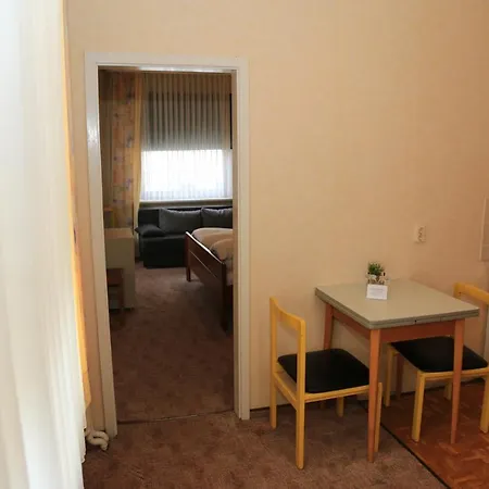 Bed & Breakfast Garni Lerche 3*