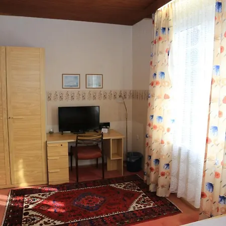 Garni Lerche
