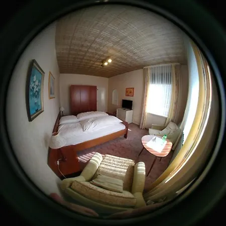 Bed & Breakfast Garni Lerche 3*